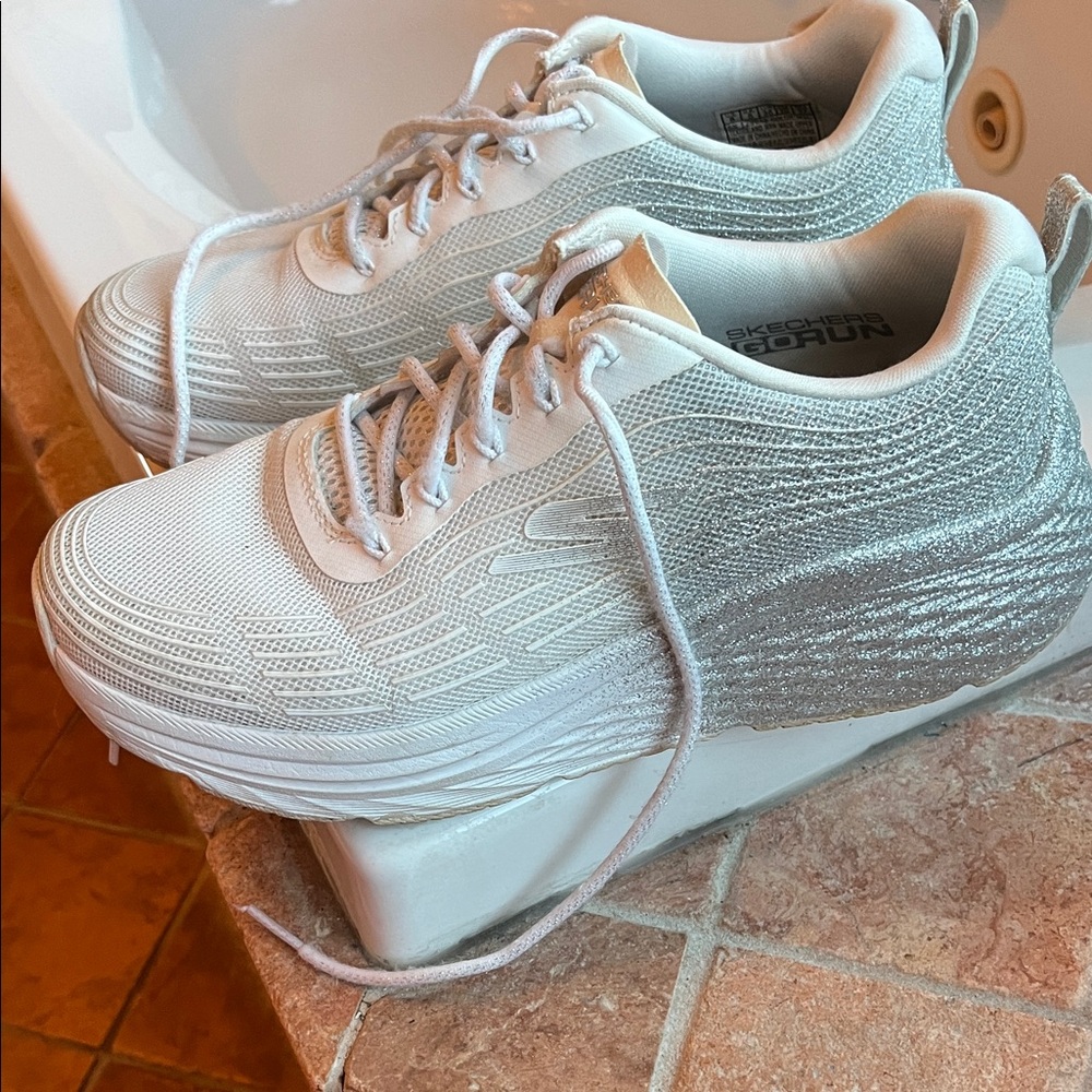 Skechers Metallic Silver and White glitter Sneakers